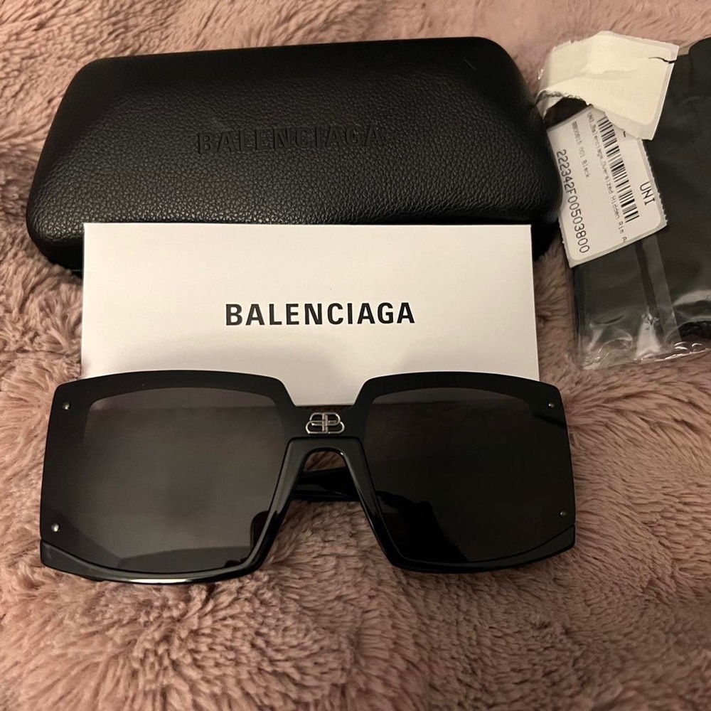 Authentic balenciaga sunglasses like new